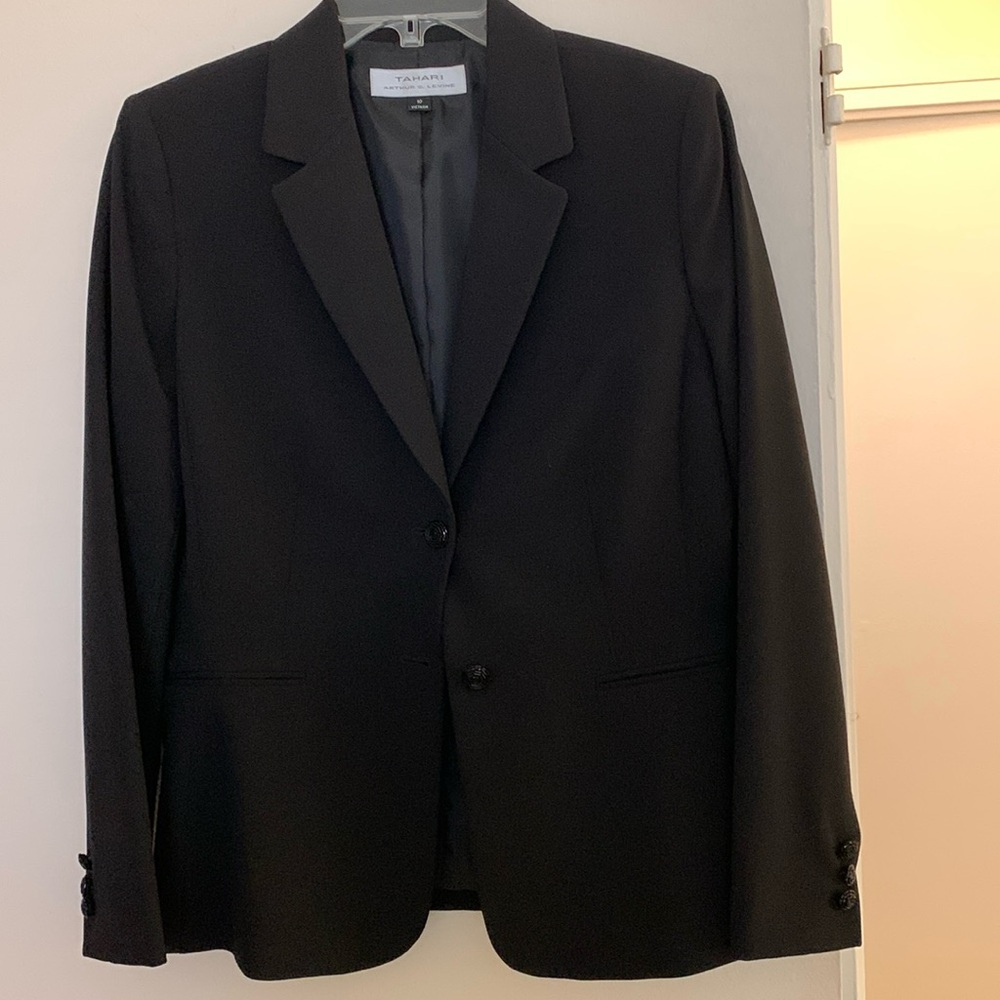 Ladies Tahari Suit Jacket